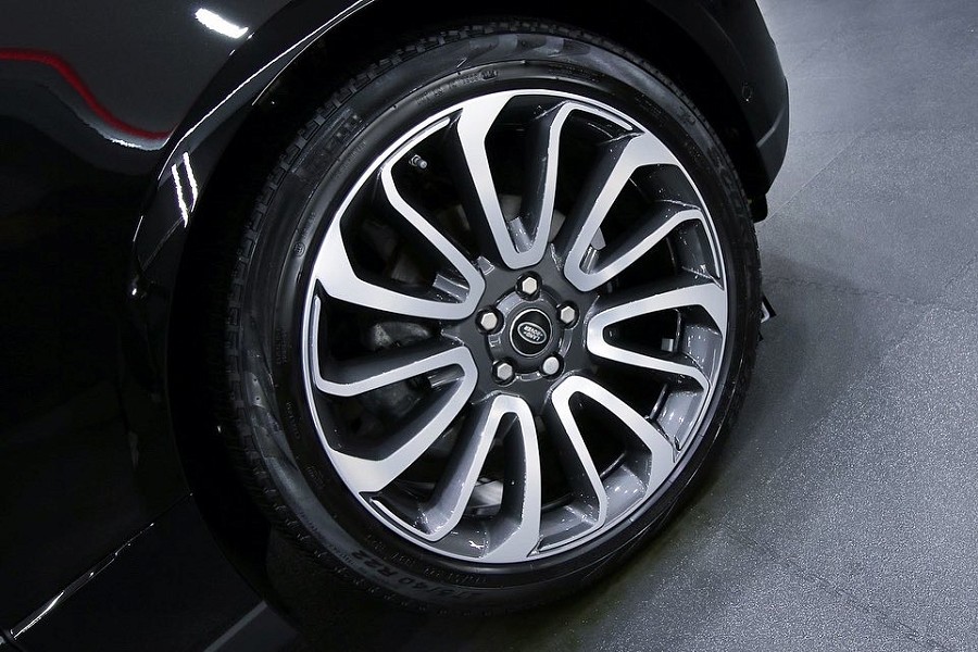 Range Rover Alloy Wheel Ceramic Coating
