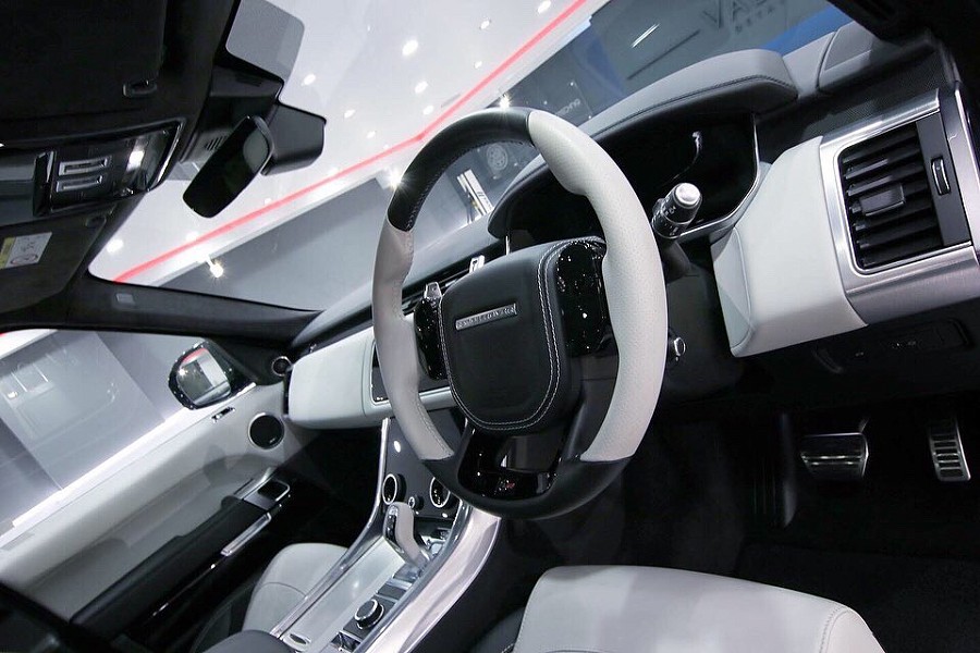 Range Rover Sport SVR Interior Detailing